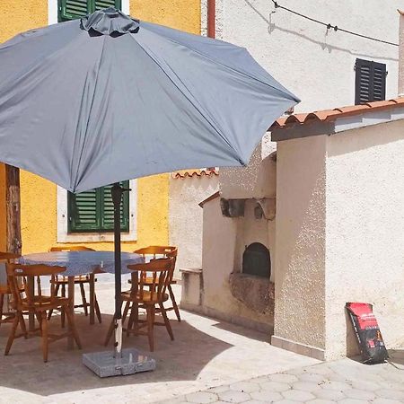 House Krizanic In Marcana, Istria, With 2 Apartments, Total 9 Guests Exterior photo