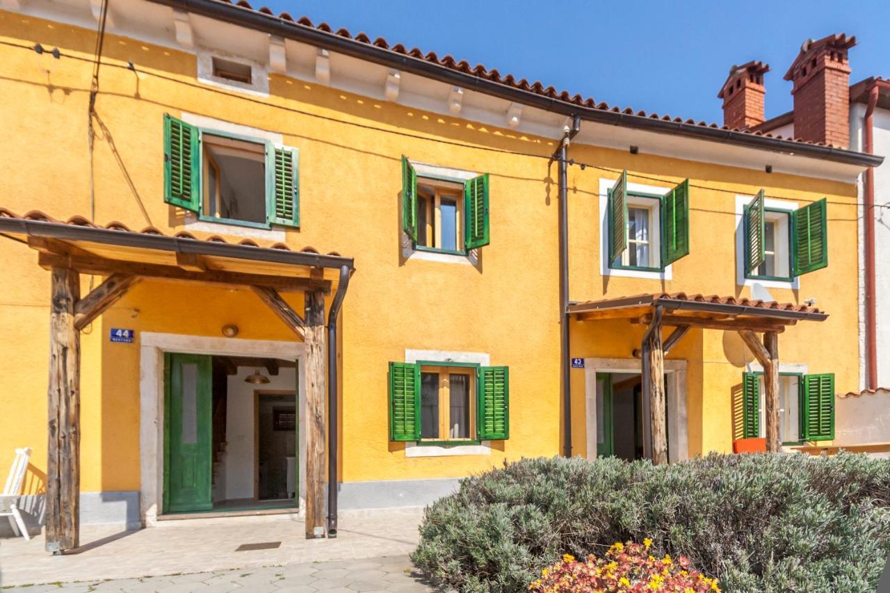 House Krizanic In Marcana, Istria, With 2 Apartments, Total 9 Guests Exterior photo