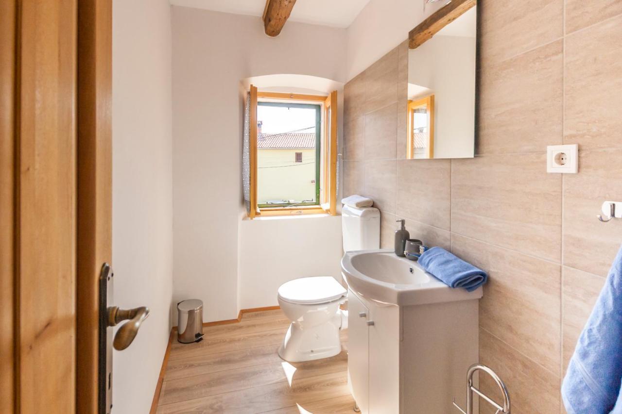 House Krizanic In Marcana, Istria, With 2 Apartments, Total 9 Guests Exterior photo